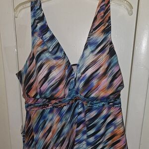 Trim shaper sz. 24W colorful tankini